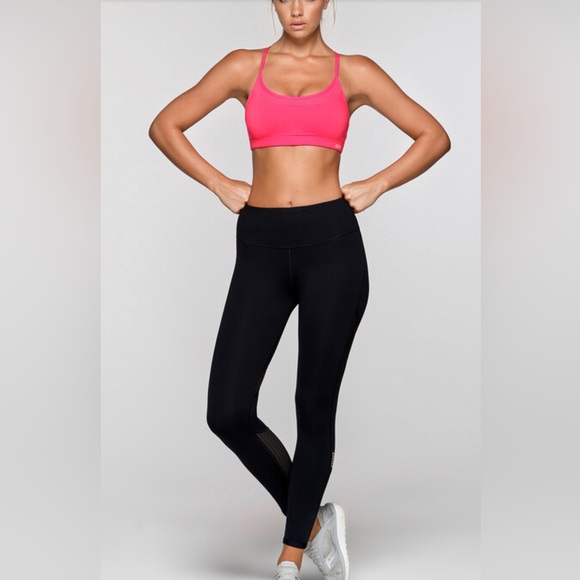 LORNA JANE Small Funky Pink Sports Bra Crop Top - Cross-over Straps - Picture 16 of 16